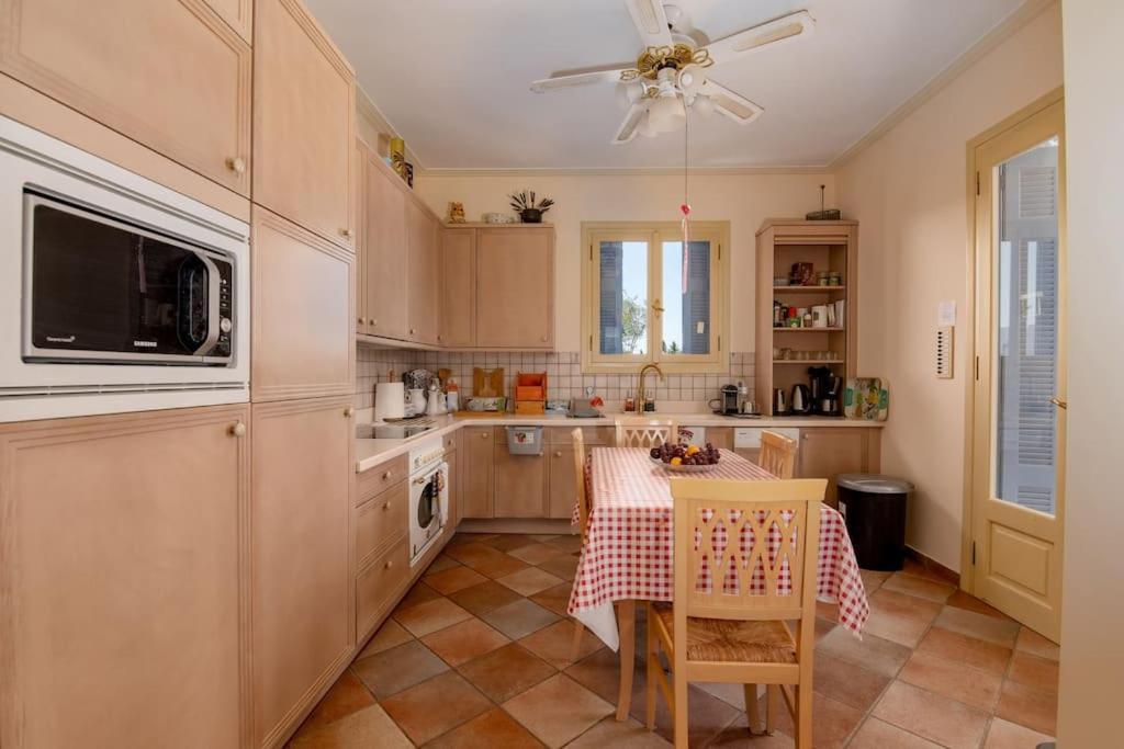 Villa Elmar Aegina Eksteriør bilde